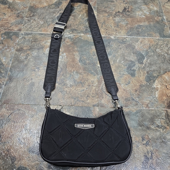 Steve Madden black quilted crossbody - Picture 13 of 13